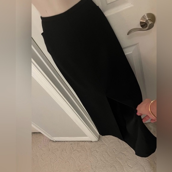 Ann Taylor Elegant Pencil Maxi Skirt in size 8 - Picture 6 of 8